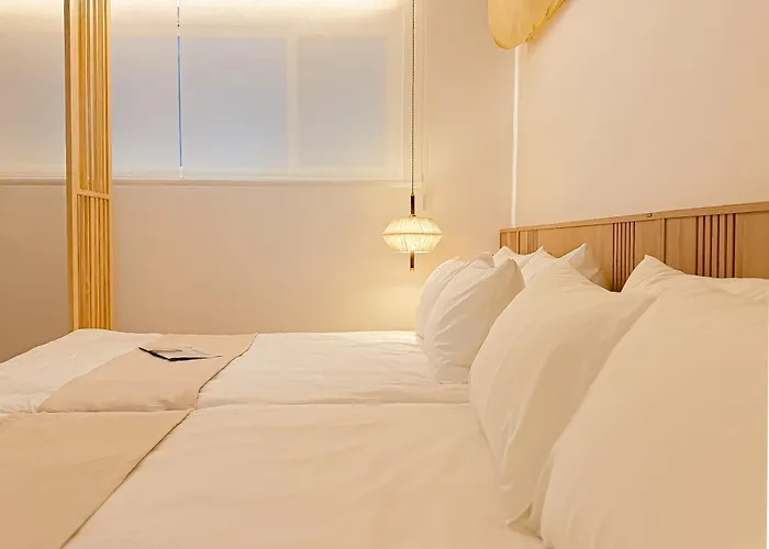 Yeoksam, Gangnam Plastic Surgery, Coex, Garosu-gil, Gangnam Wedding, Hongdae 30 Minutes, Airport Bus Seoul